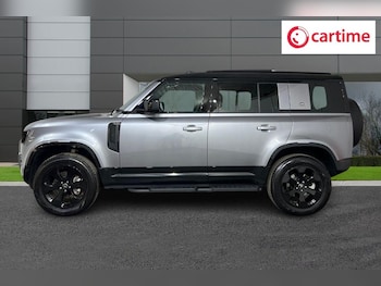 Used Land Rover Defender 2024 for sale - 75912284: Photo