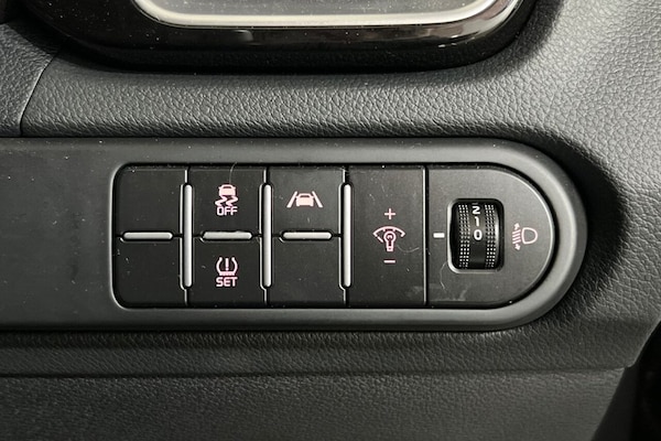 Used Kia XCeed 2023 for sale - 76092697: Photo 24