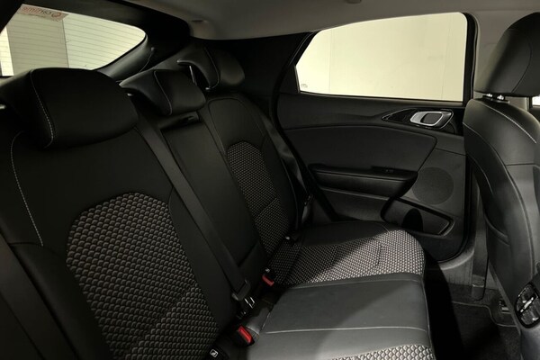 Used Kia XCeed 2023 for sale - 76092697: Photo 28