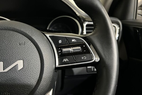 Used Kia XCeed 2023 for sale - 76092697: Photo 30