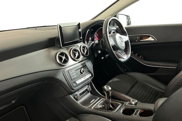 Used Mercedes-Benz CLA 2019 for sale - 76154411: Photo 11