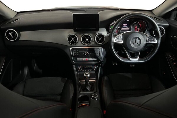 Used Mercedes-Benz CLA 2019 for sale - 76154411: Photo 12