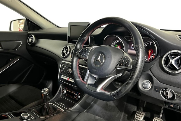 Used Mercedes-Benz CLA 2019 for sale - 76154411: Photo 9