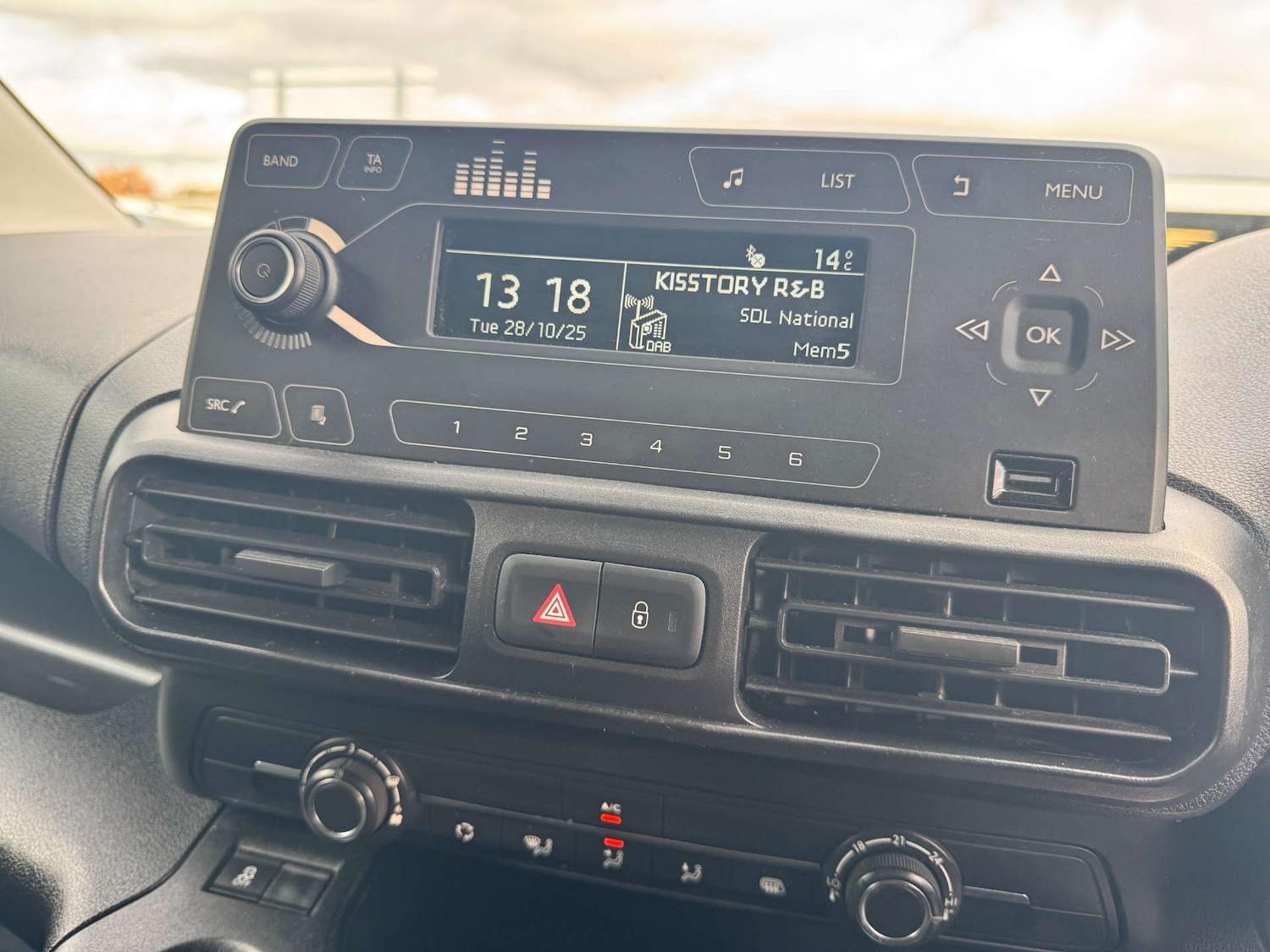 Used Vauxhall Combo 2019 for sale - 76451755: Photo 19