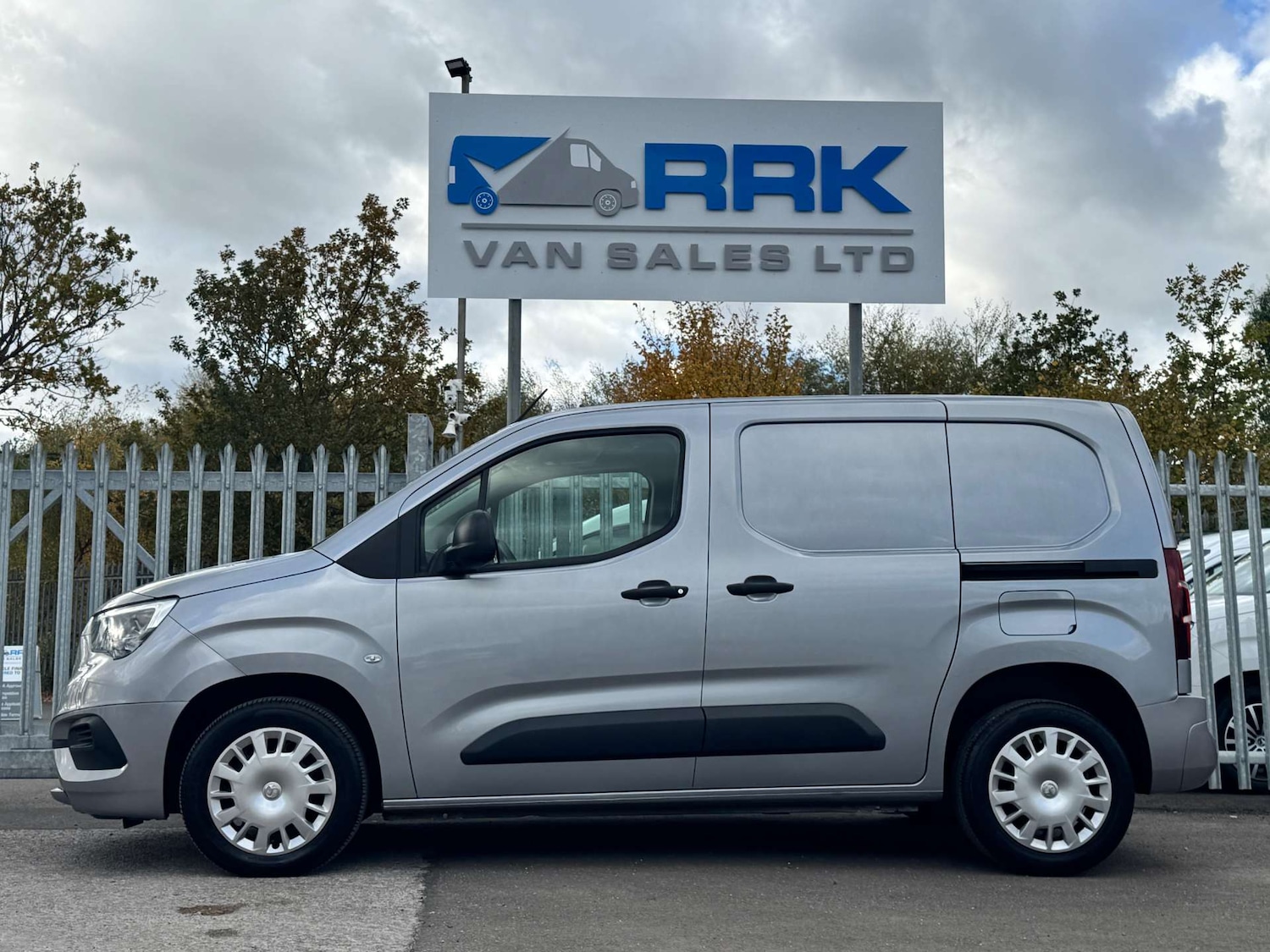 Used Vauxhall Combo 2019 for sale - 76451755: Photo 3