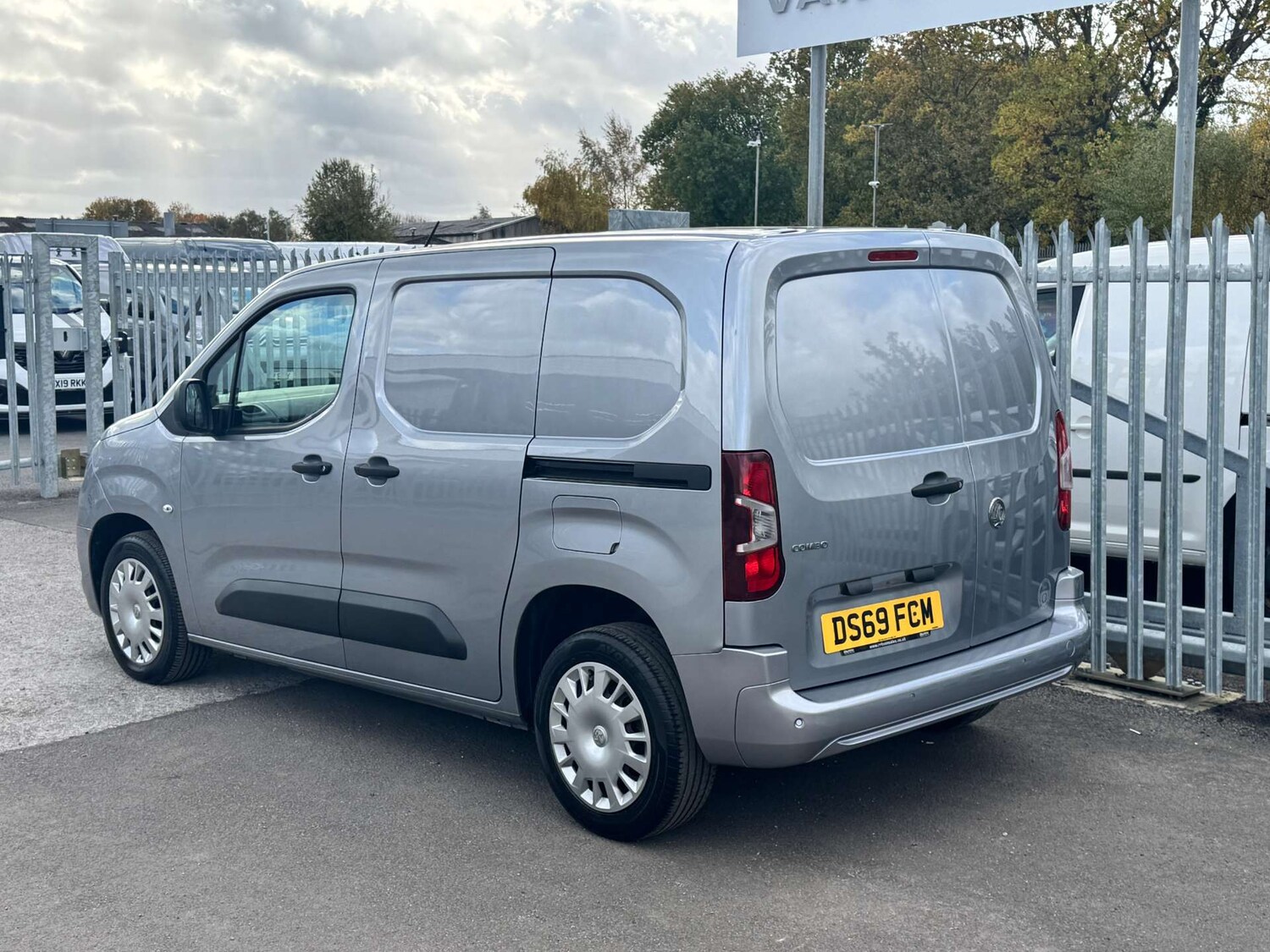 Used Vauxhall Combo 2019 for sale - 76451755: Photo 33
