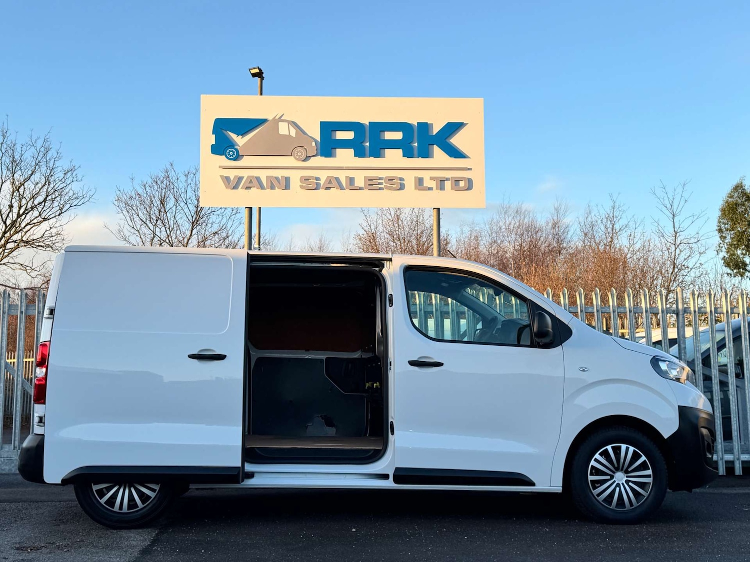 Used Peugeot Expert 2022 for sale - 76892294: Photo 18