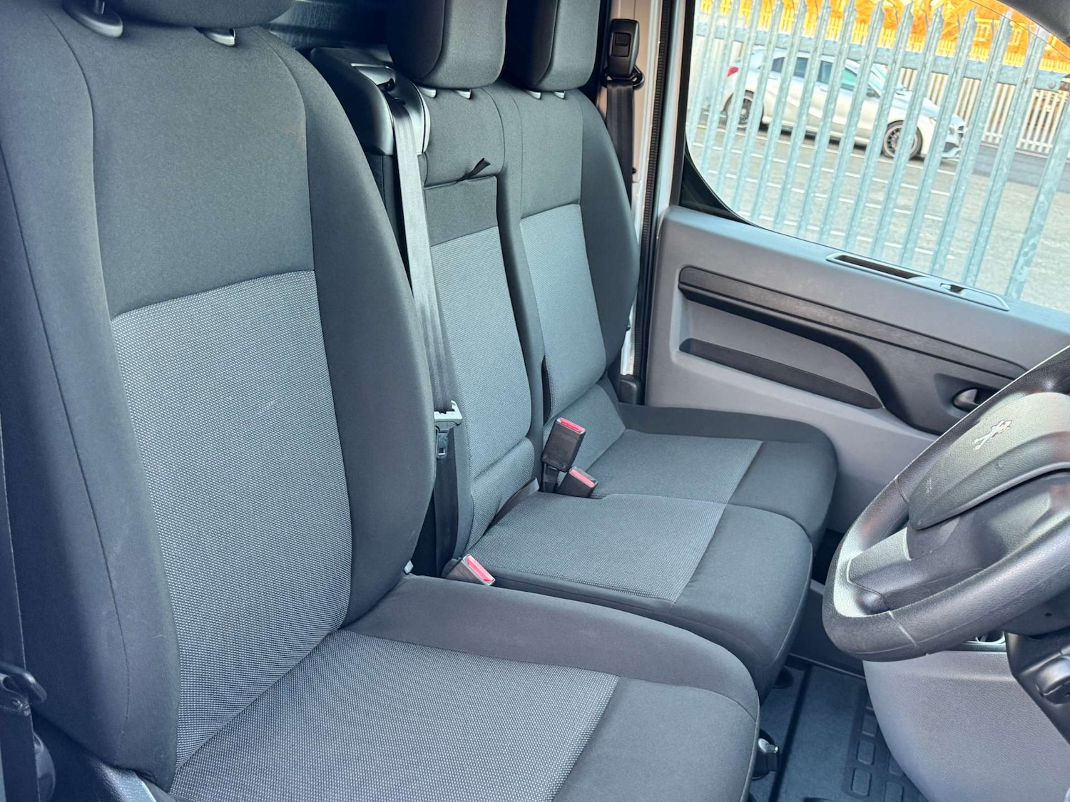 Used Peugeot Expert 2022 for sale - 76892294: Photo 26