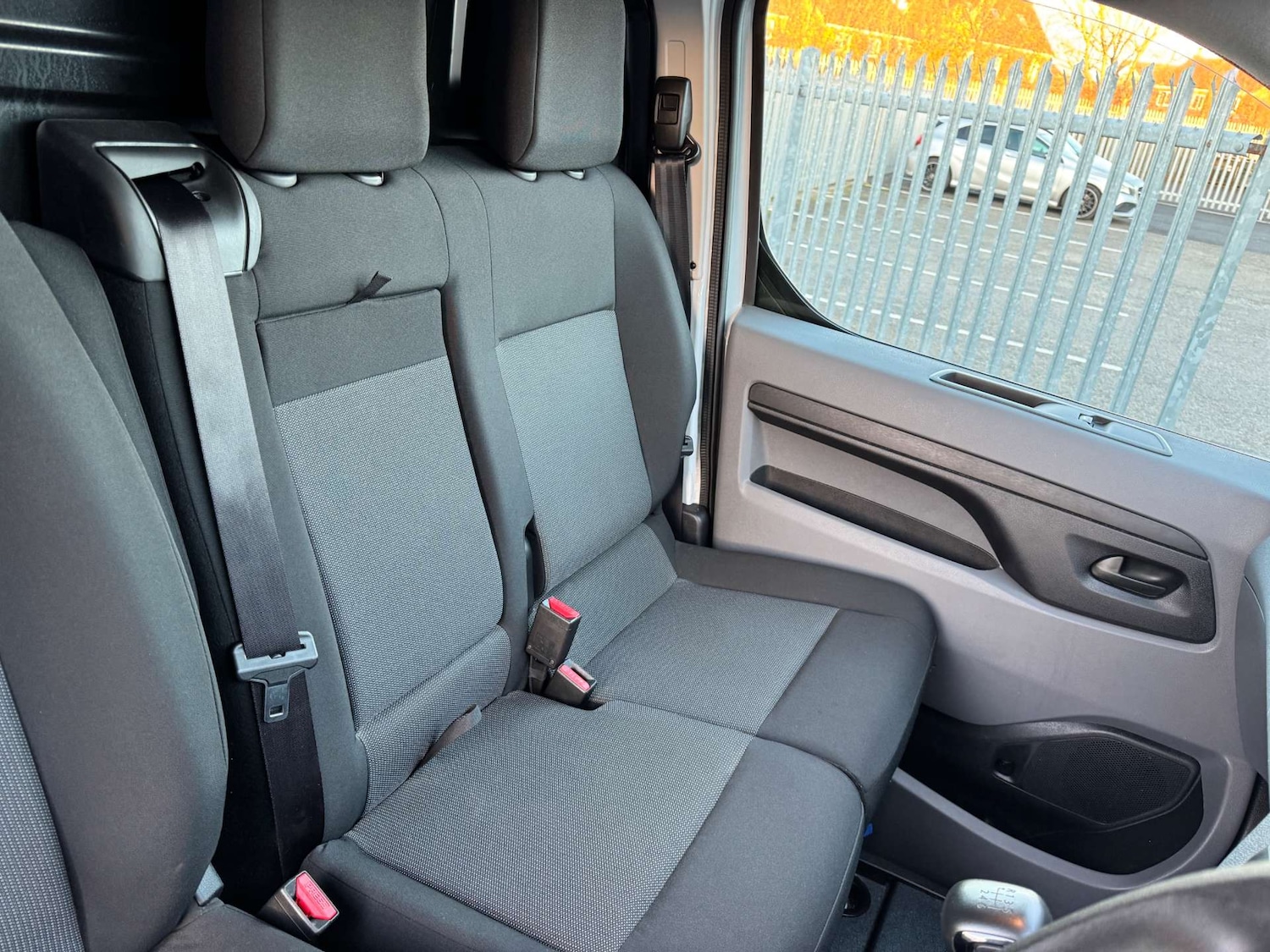 Used Peugeot Expert 2022 for sale - 76892294: Photo 27