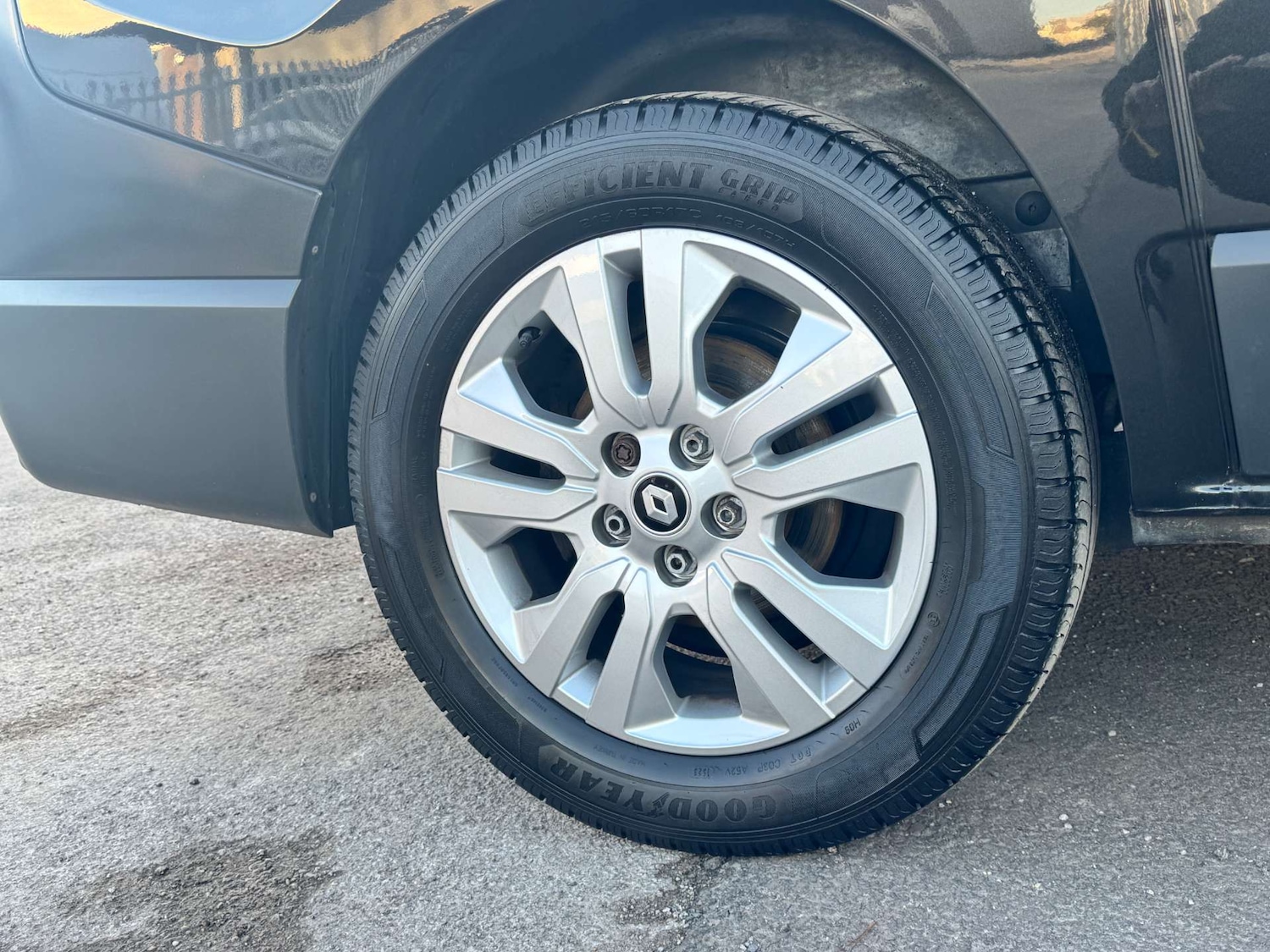 Used Renault Trafic 2023 for sale - 77660290: Photo 2