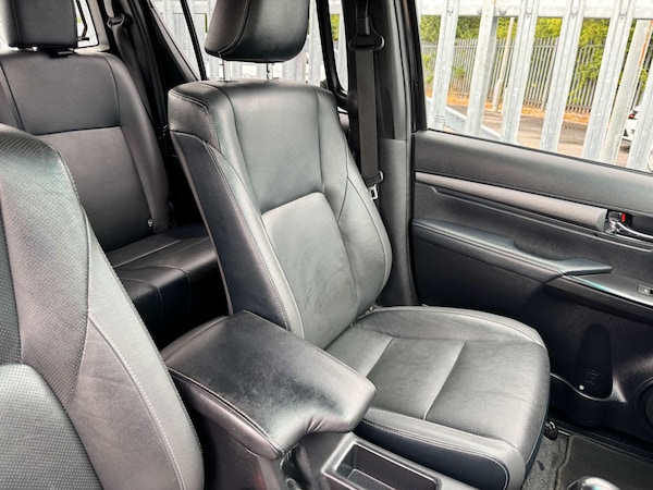 Used Toyota Hilux 2022 for sale - 76278025: Photo 32