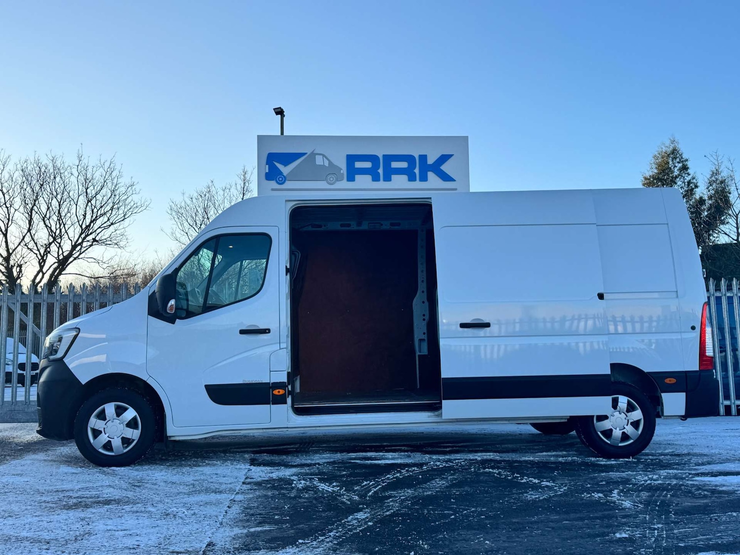 Used Renault Master 2022 for sale - 77112880: Photo 2