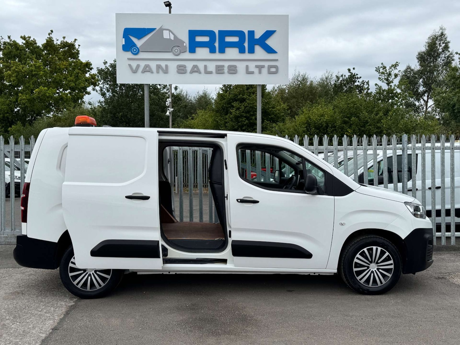 Vehicle 21