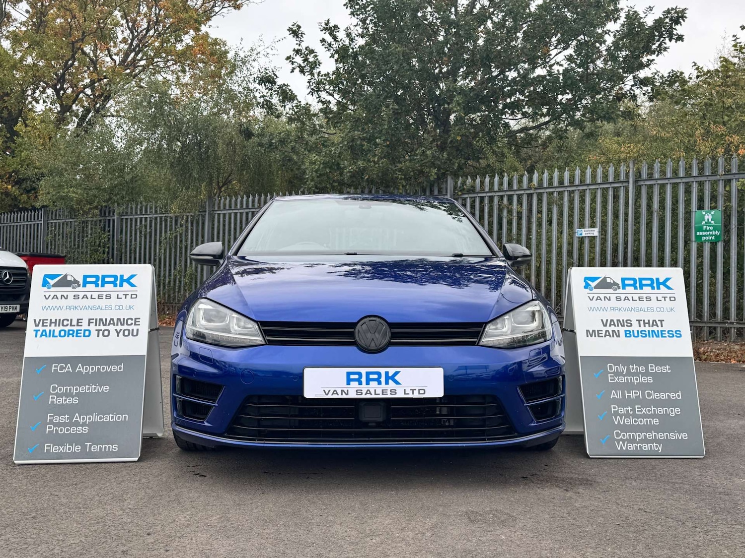 Used Volkswagen Golf 2017 for sale - 76611180: Photo 2