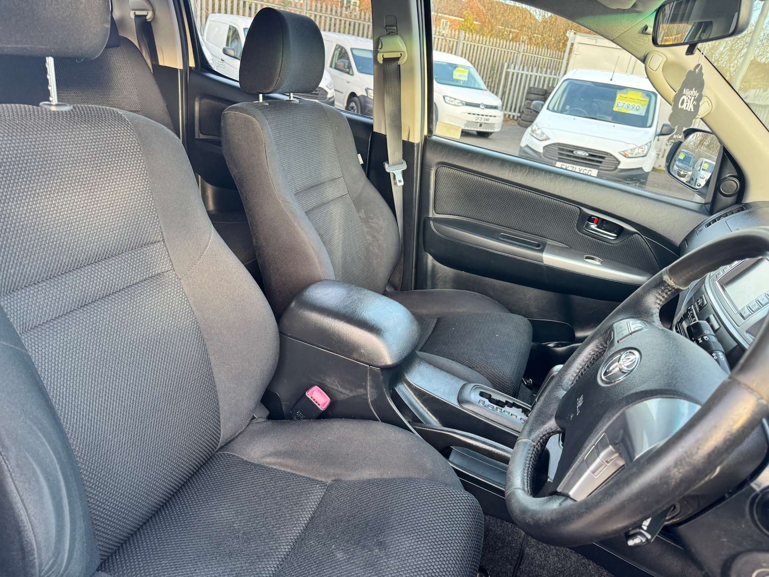 Used Toyota Hilux 2015 for sale - 77735041: Photo 14