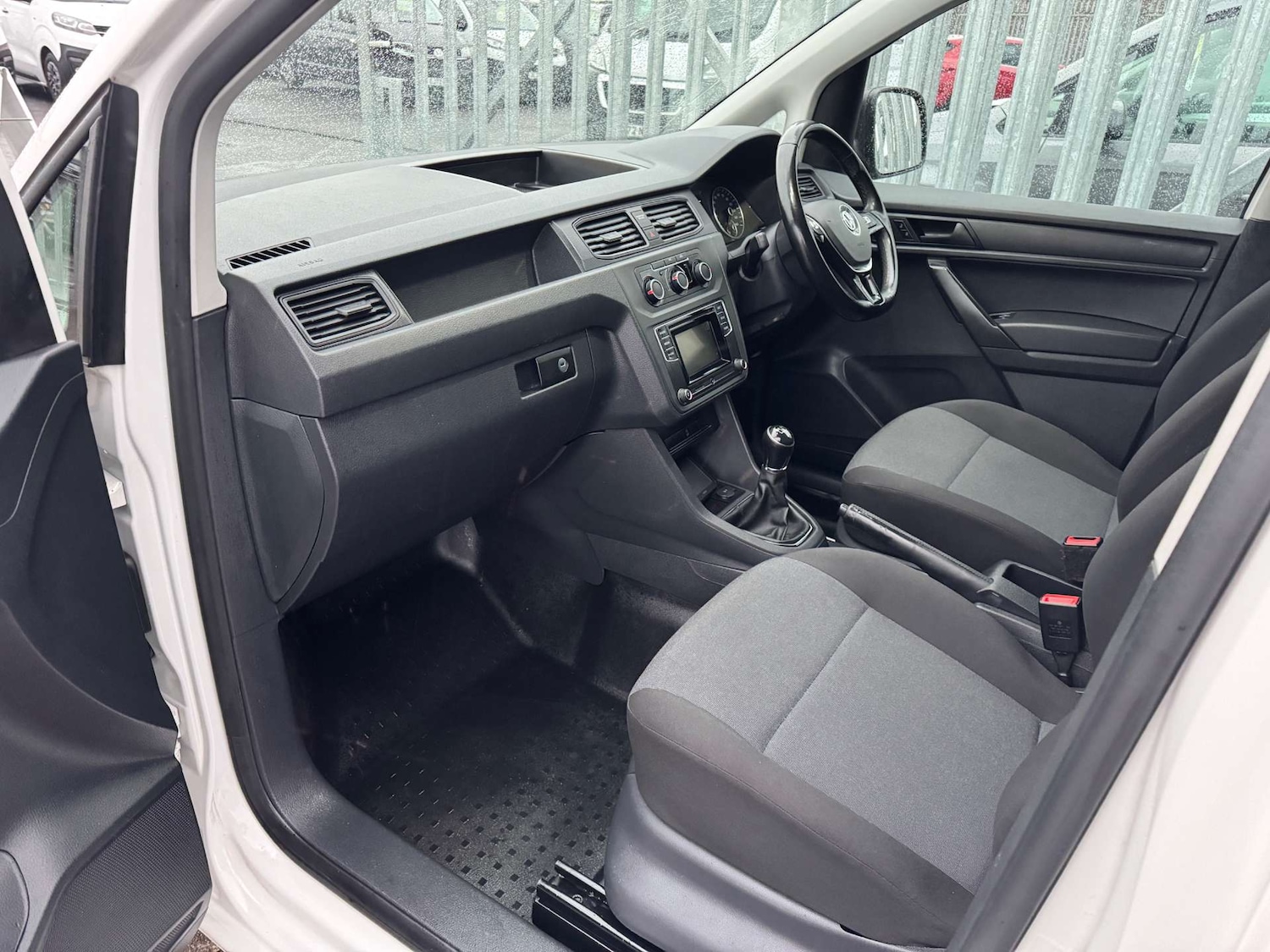 Used Volkswagen Caddy Maxi 2018 for sale - 77152853: Photo 29