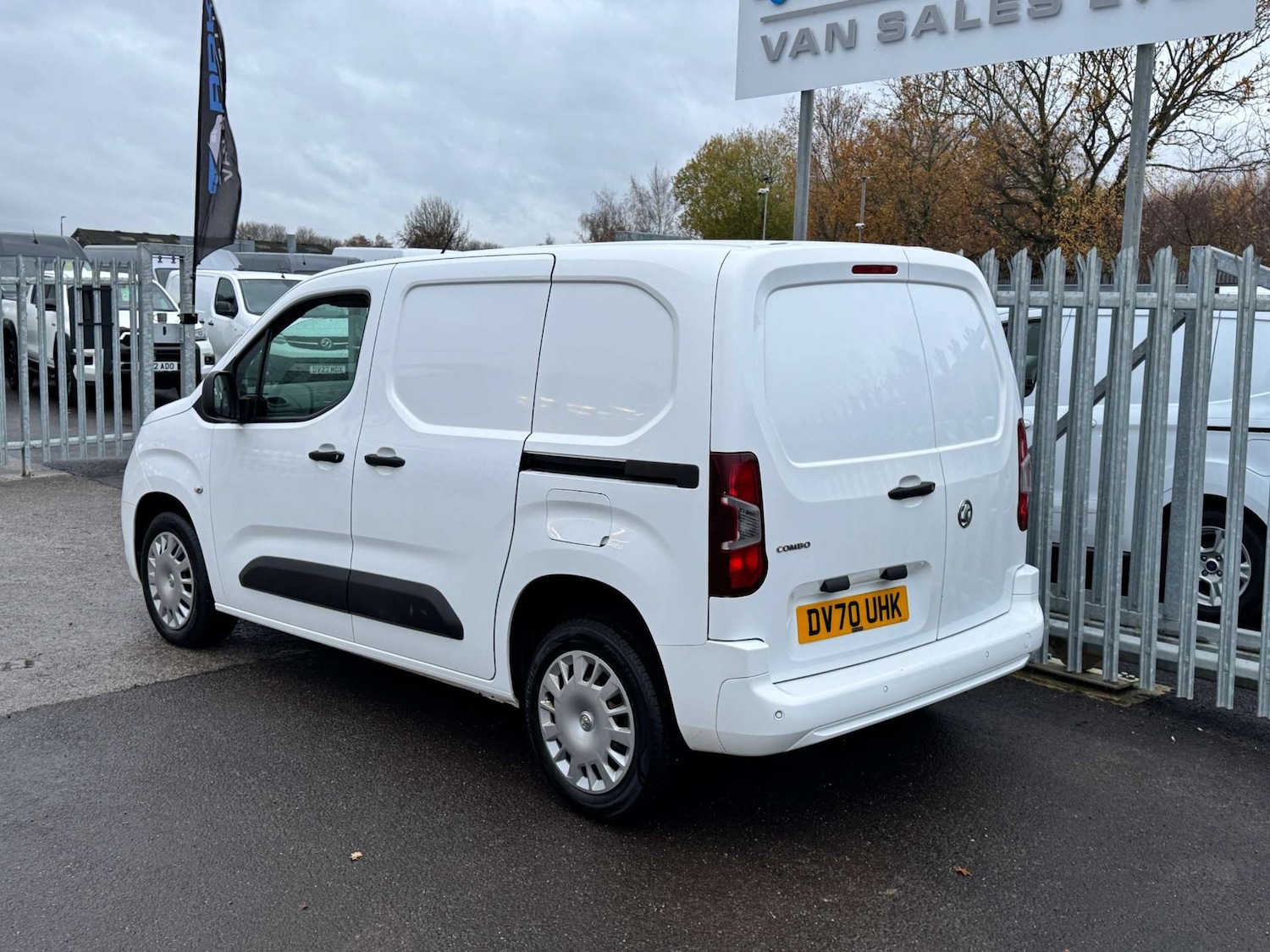 Used Vauxhall Combo 2020 for sale - 76829892: Photo 23