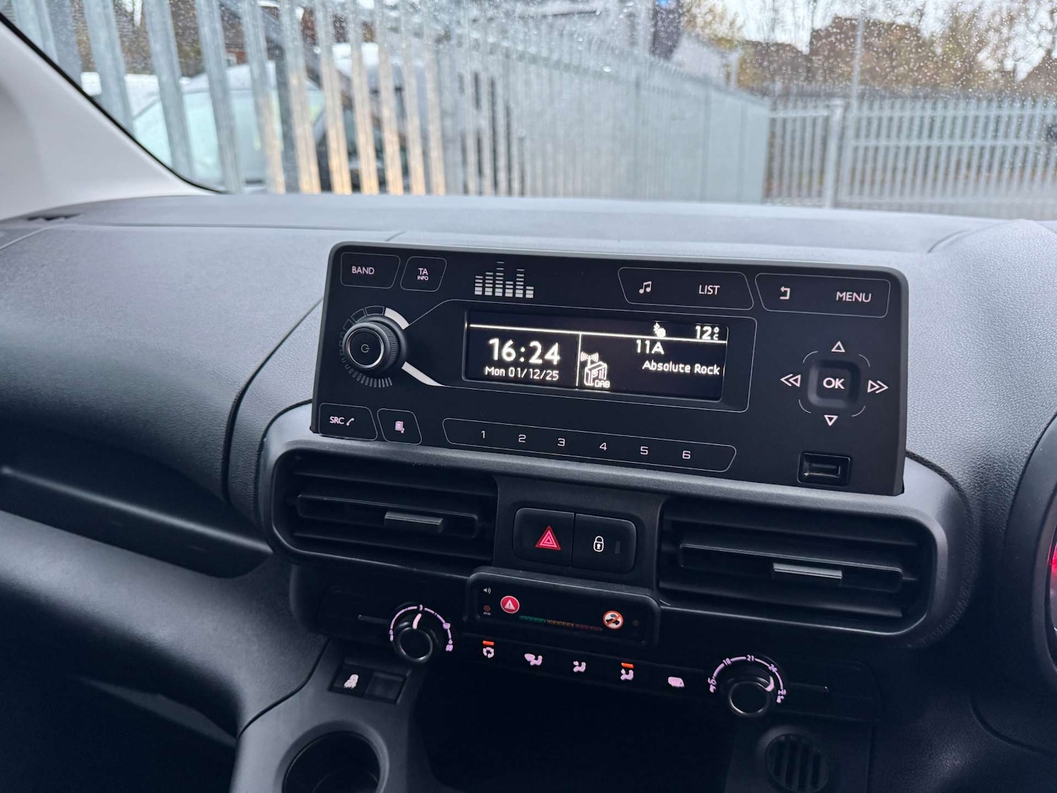 Used Vauxhall Combo 2020 for sale - 76829892: Photo 25