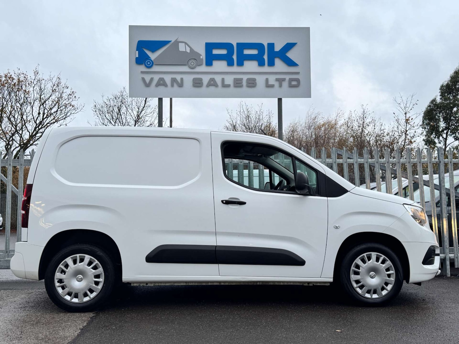 Used Vauxhall Combo 2020 for sale - 76829892: Photo 5