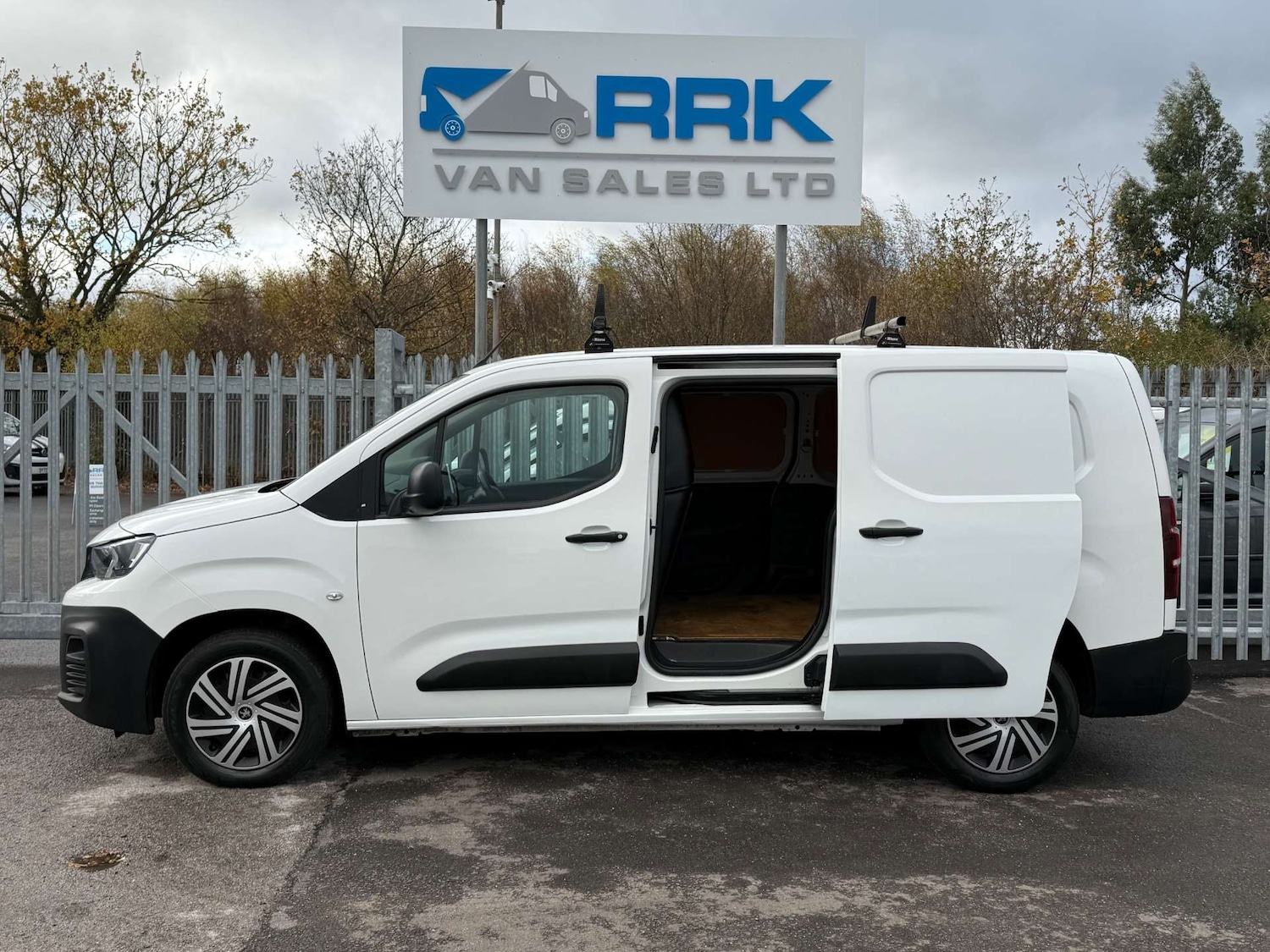 Used Peugeot Partner 2021 for sale - 76625862: Photo 2