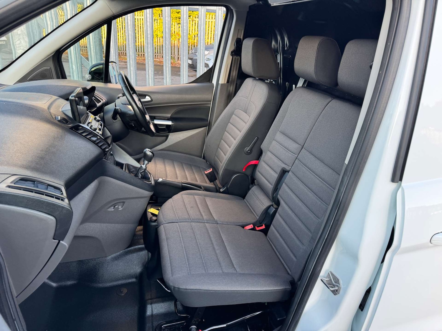 Used Ford Transit Connect 2021 for sale - 76884354: Photo 31