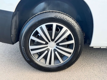 Used Peugeot Partner 2023 for sale - 78239339: Photo