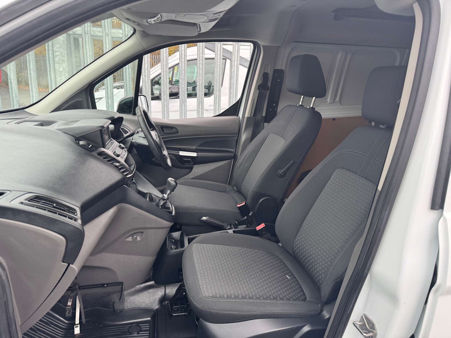 Used Ford Transit Connect 2019 for sale - 76547277: Photo 21