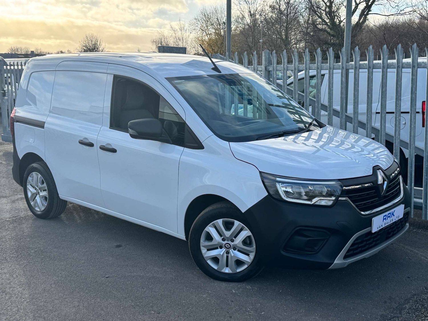 Used Renault Kangoo 2023 for sale - 76907715: Photo 8