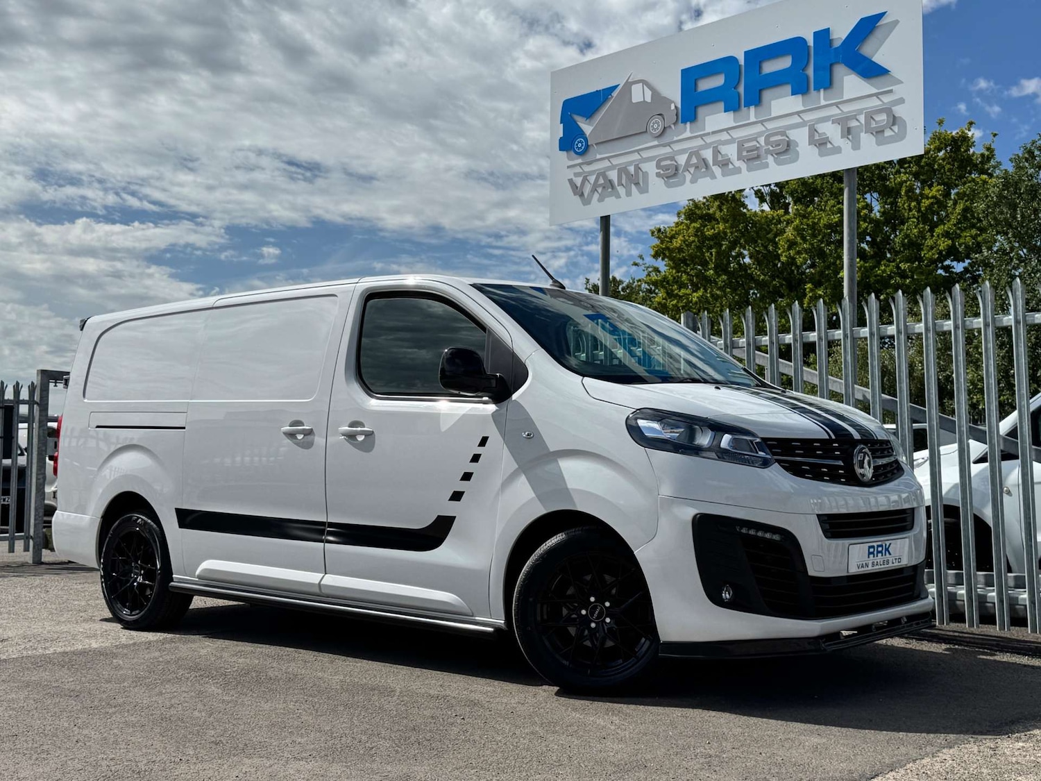 Used Vauxhall Vivaro 2022 for sale - 76363538: Photo 1