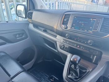 Used Peugeot Expert 2019 for sale - 77022333: Photo