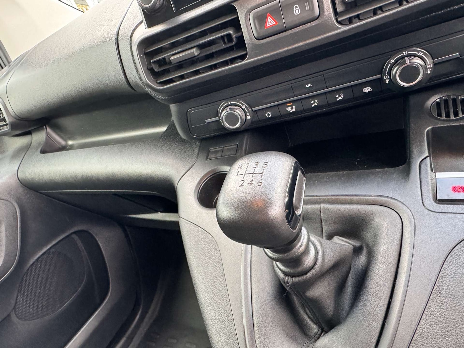 Used Peugeot Partner 2023 for sale - 77644030: Photo 14