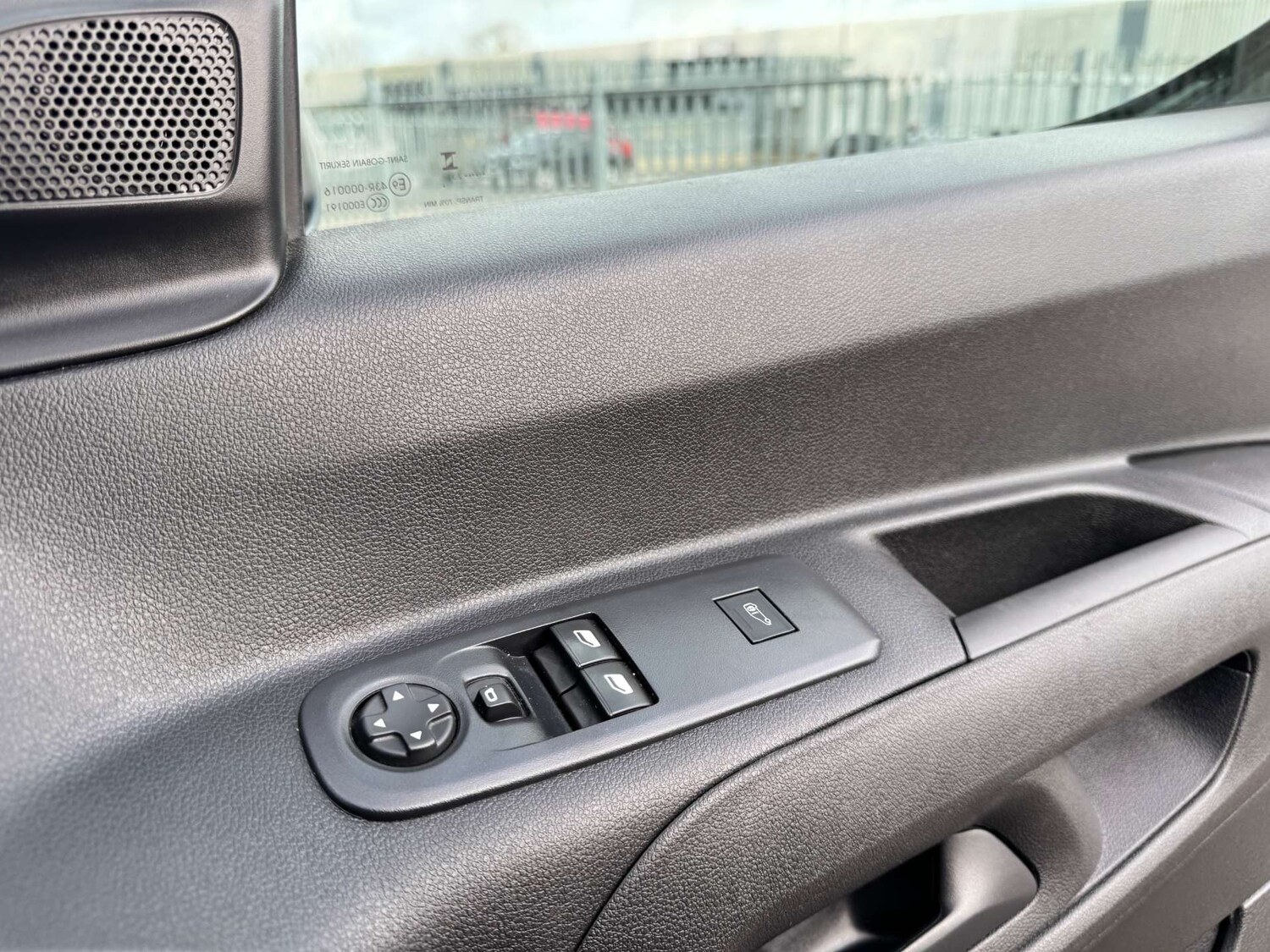 Used Peugeot Partner 2023 for sale - 77644030: Photo 17