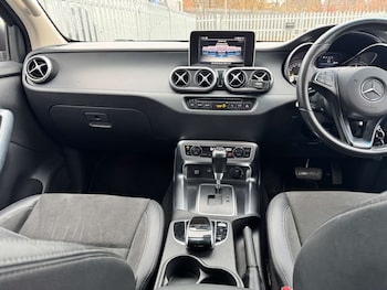 Used Mercedes-Benz X Class 2019 for sale - 76933035: Photo