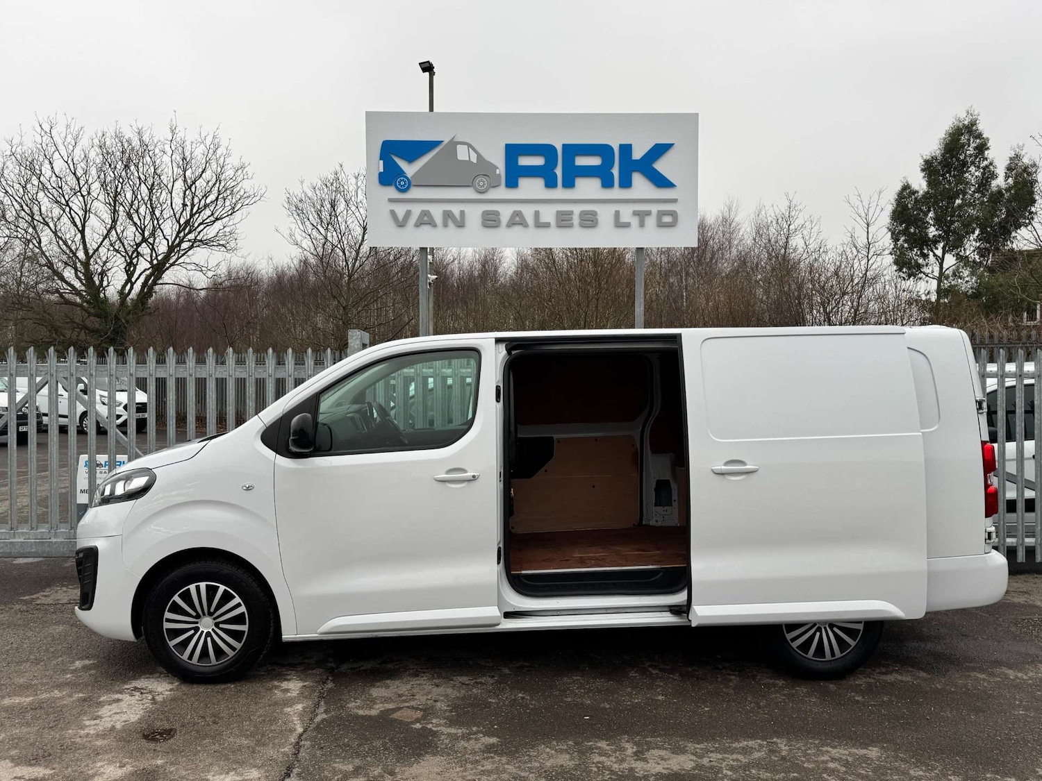 Used Vauxhall Vivaro 2022 for sale - 77409790: Photo 3