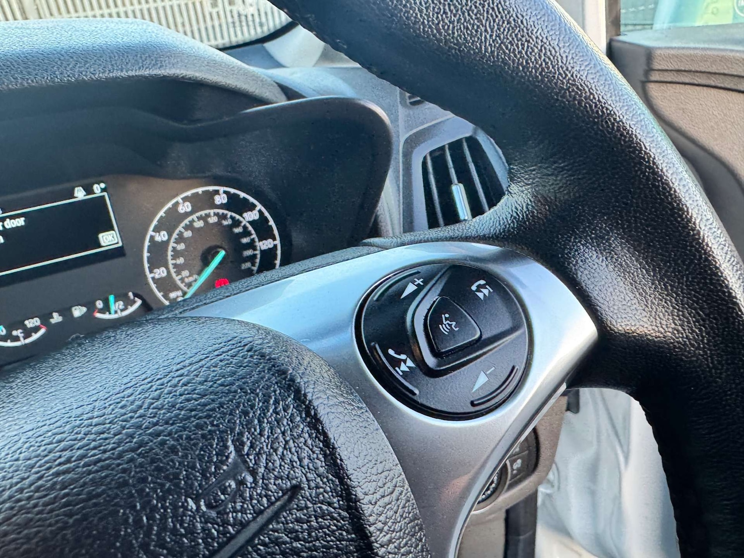 Used Ford Transit Connect 2023 for sale - 77201555: Photo 16