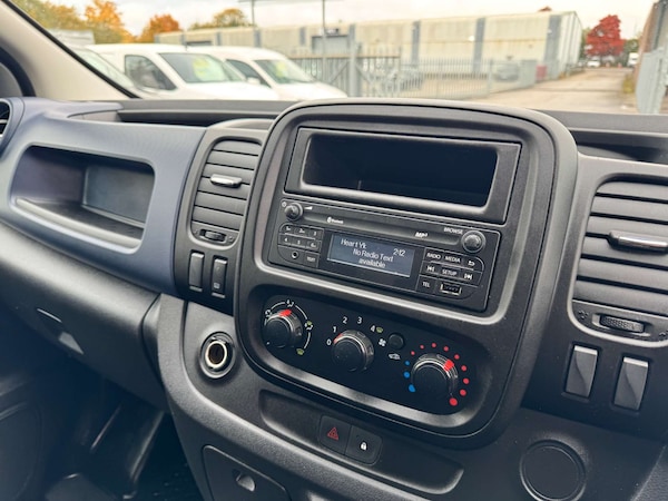 Used Vauxhall Vivaro 2019 for sale - 76339947: Photo 13