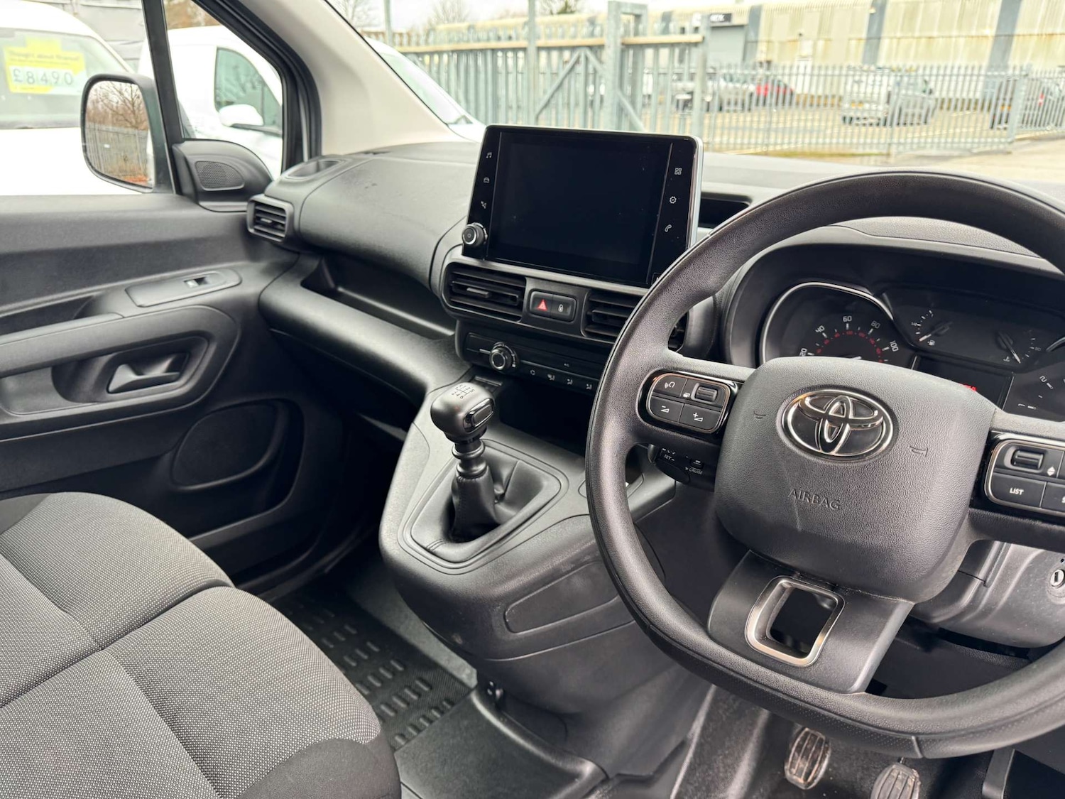 Used Toyota ProAce 2022 for sale - 76949880: Photo 16