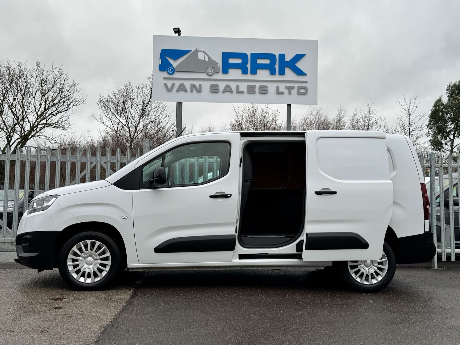 Used Toyota ProAce 2022 for sale - 76949880: Photo 6