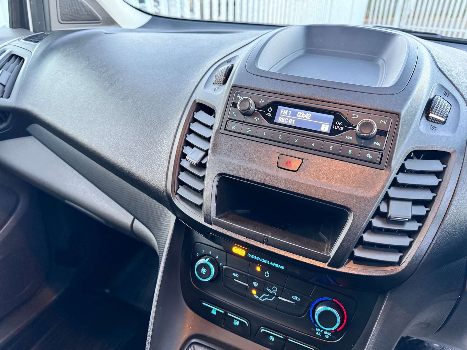 Used Ford Transit Connect 2020 for sale - 76642986: Photo 15