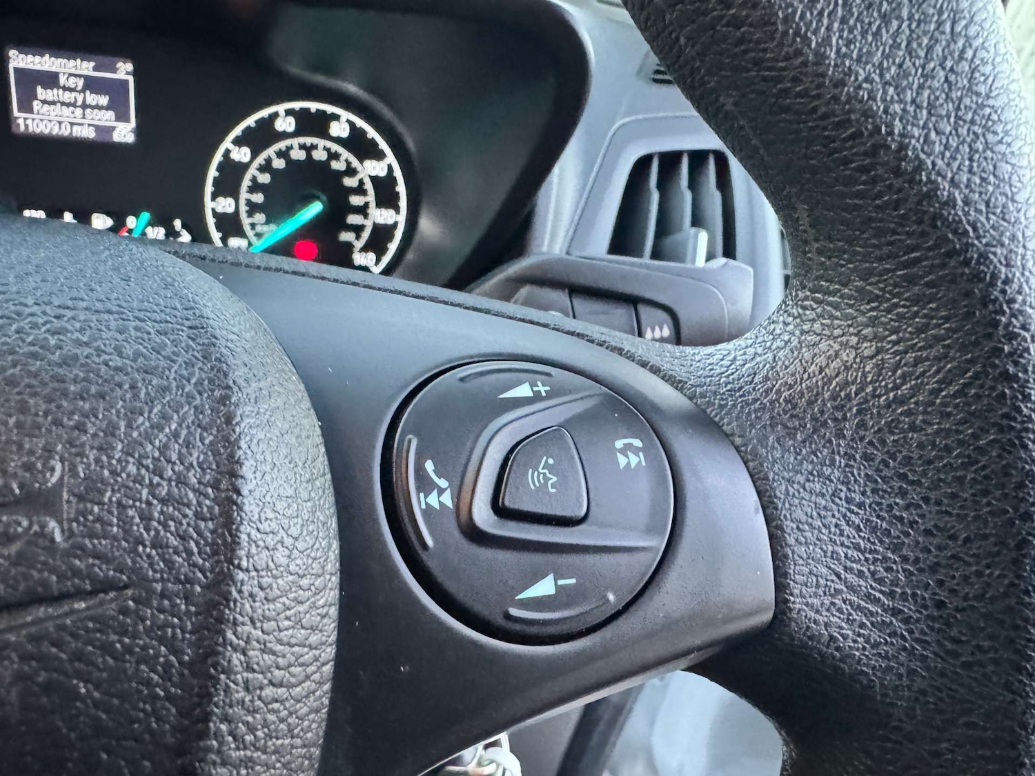 Used Ford Transit Connect 2020 for sale - 76642986: Photo 2