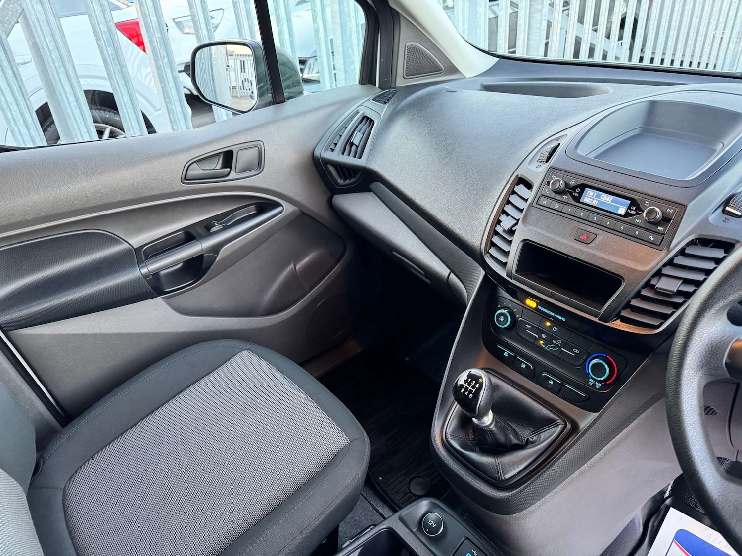 Used Ford Transit Connect 2020 for sale - 76642986: Photo 26