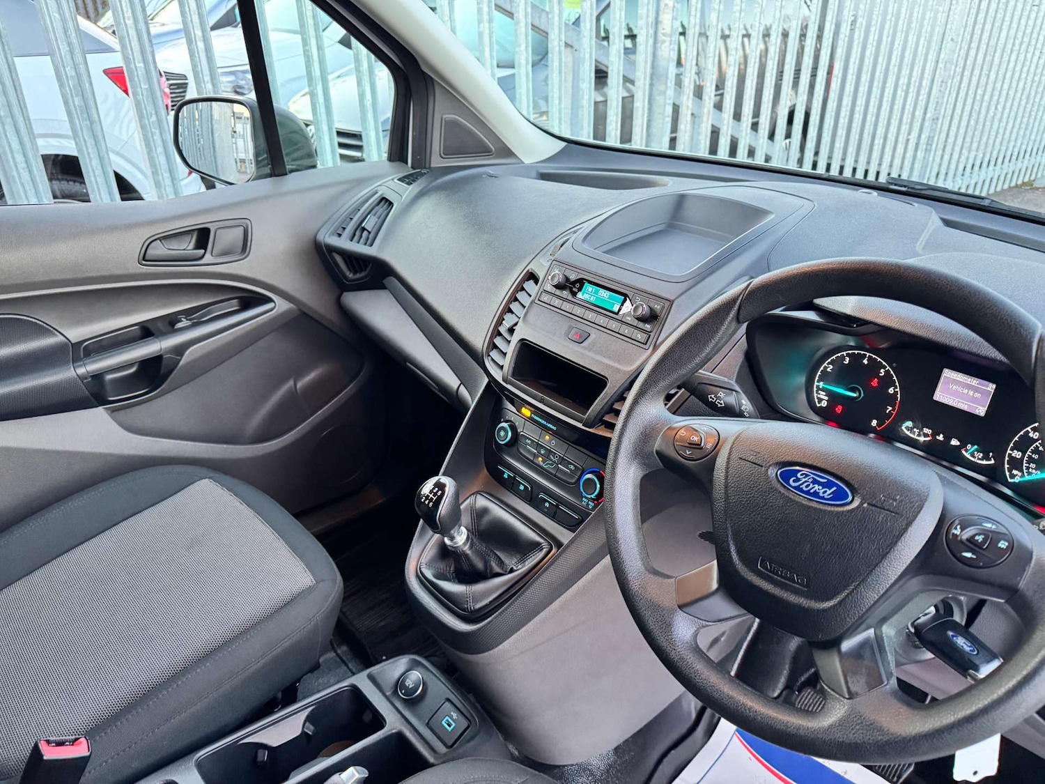 Used Ford Transit Connect 2020 for sale - 76642986: Photo 28