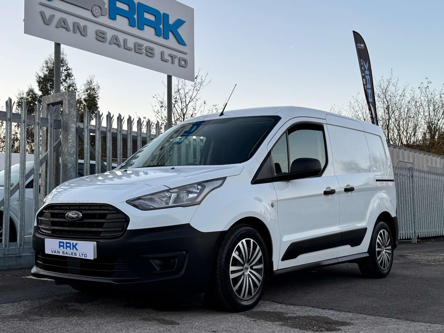 Used Ford Transit Connect 2020 for sale - 76642986: Photo 33