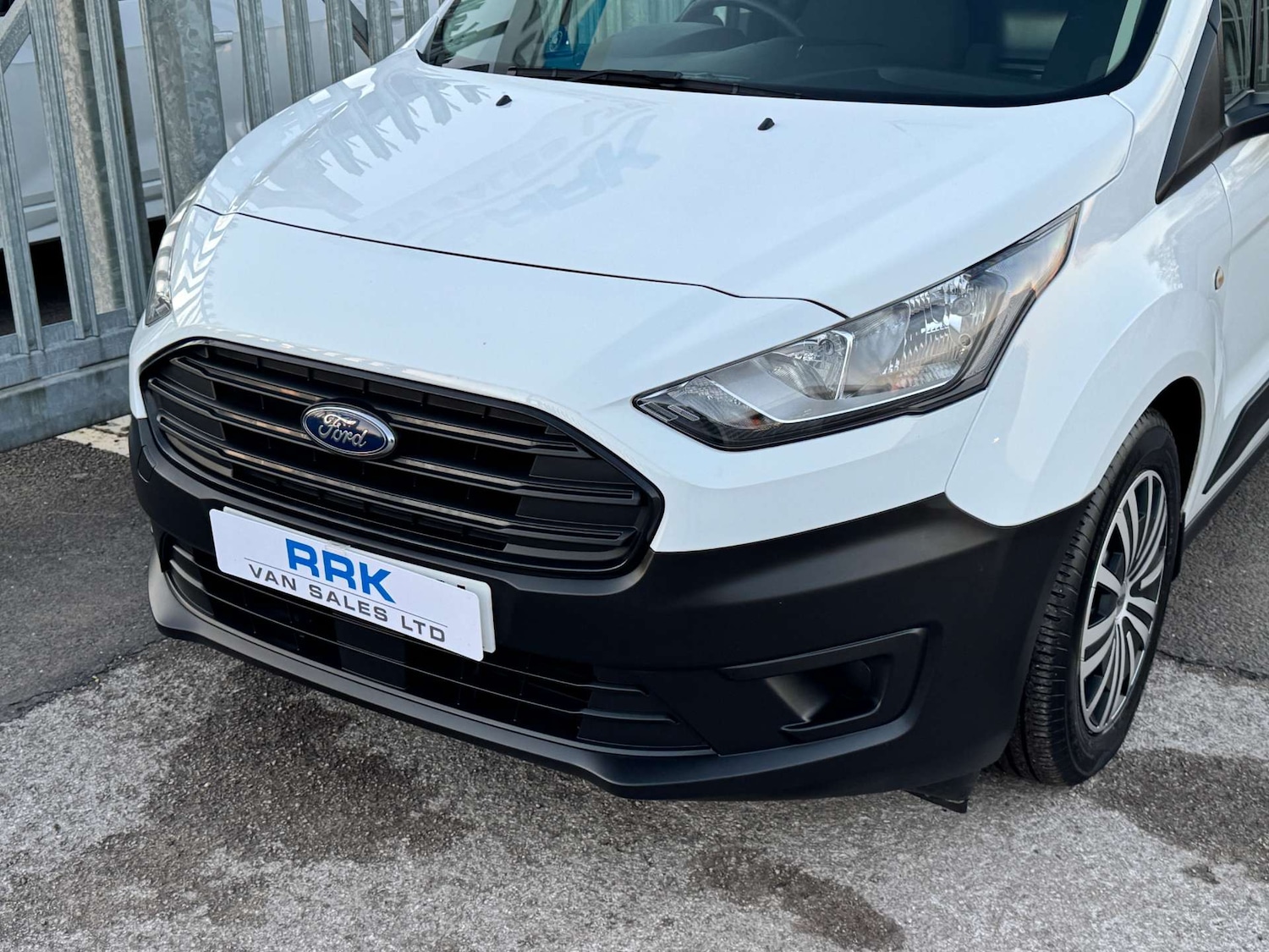 Used Ford Transit Connect 2020 for sale - 76642986: Photo 35