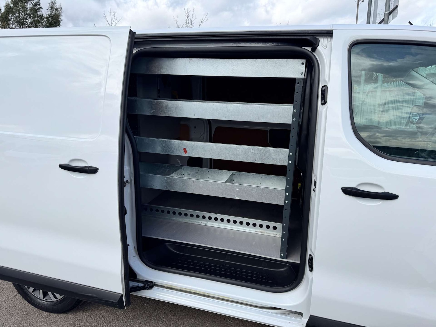 Used Peugeot Expert 2022 for sale - 77644047: Photo 23