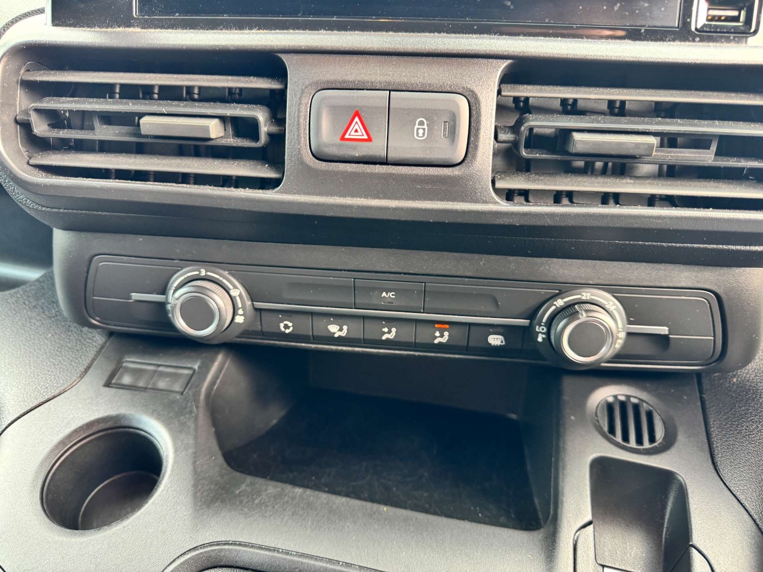 Used Peugeot Partner 2021 for sale - 77644026: Photo 22