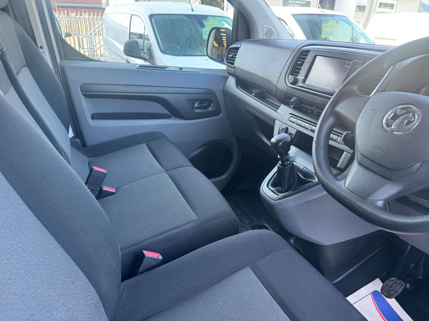 Used Vauxhall Vivaro 2022 for sale - 76363900: Photo 12