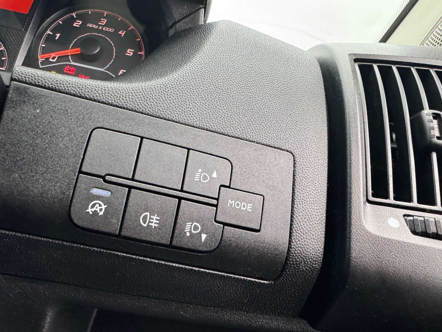 Used Peugeot Boxer 2023 for sale - 78213106: Photo 18