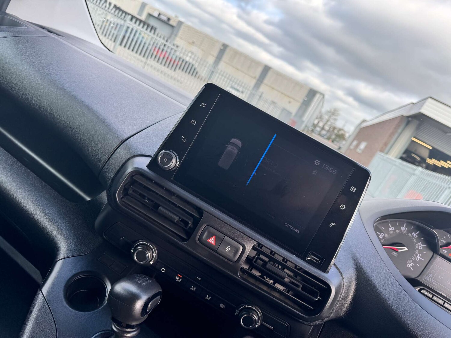 Used Peugeot Partner 2023 for sale - 77669291: Photo 24