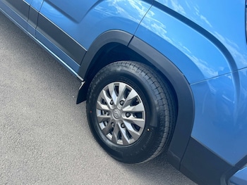 Used Maxus Deliver 9 2023 for sale - 78228030: Photo